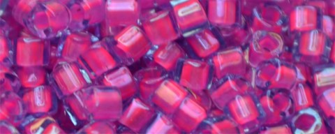 TOHO 2 mm Cube-Dark Pink Lined Aqua