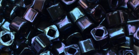 TOHO 2 mm Cube-Navy Blue Iris Metallic