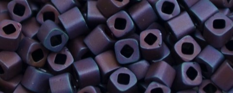 TOHO 4 mm Cube-Purple Iris Metallic Matte Stock # :T4C704-100